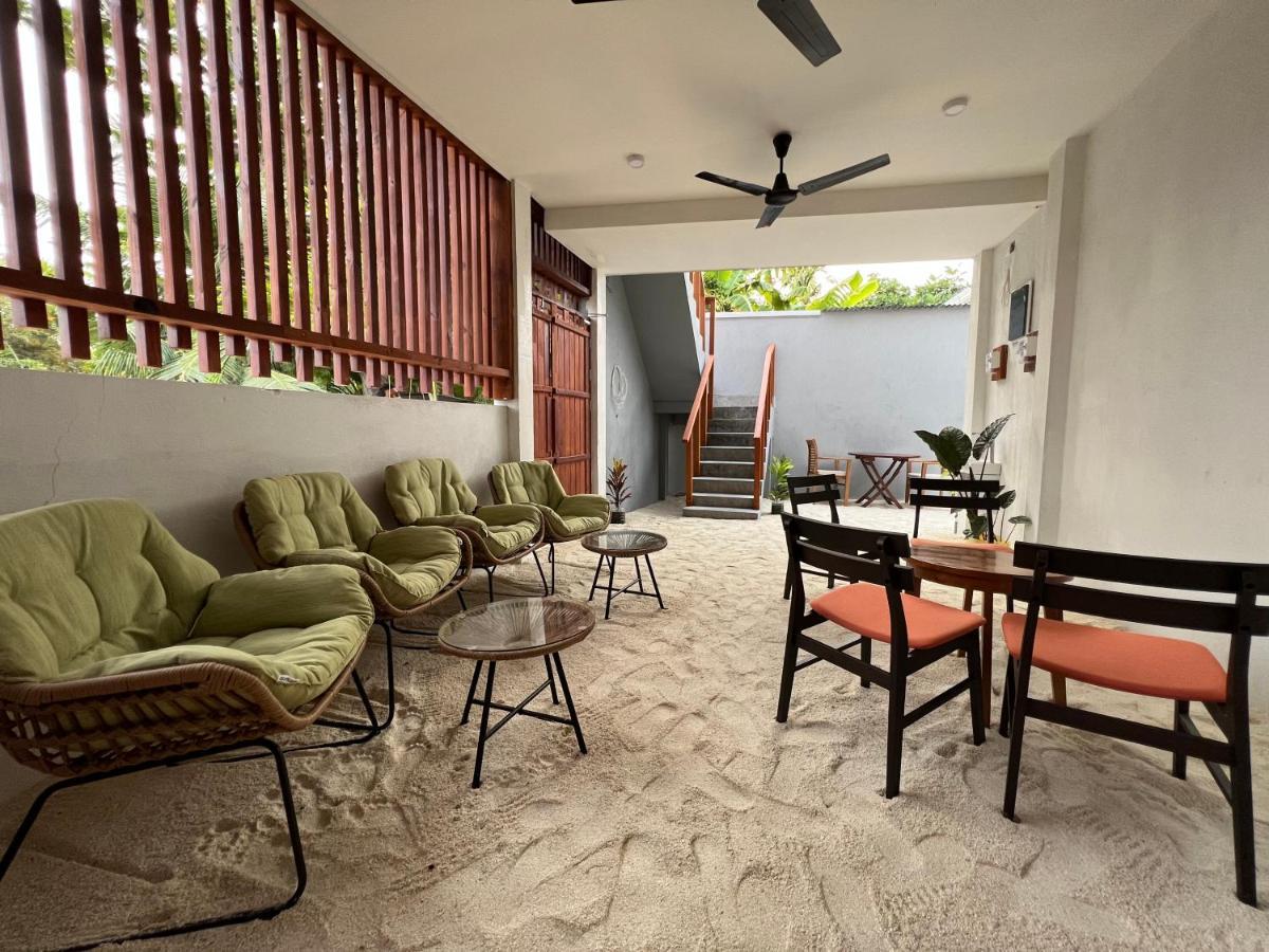 Finolhu Dhigurah Hotel Dhigurah  Exterior photo