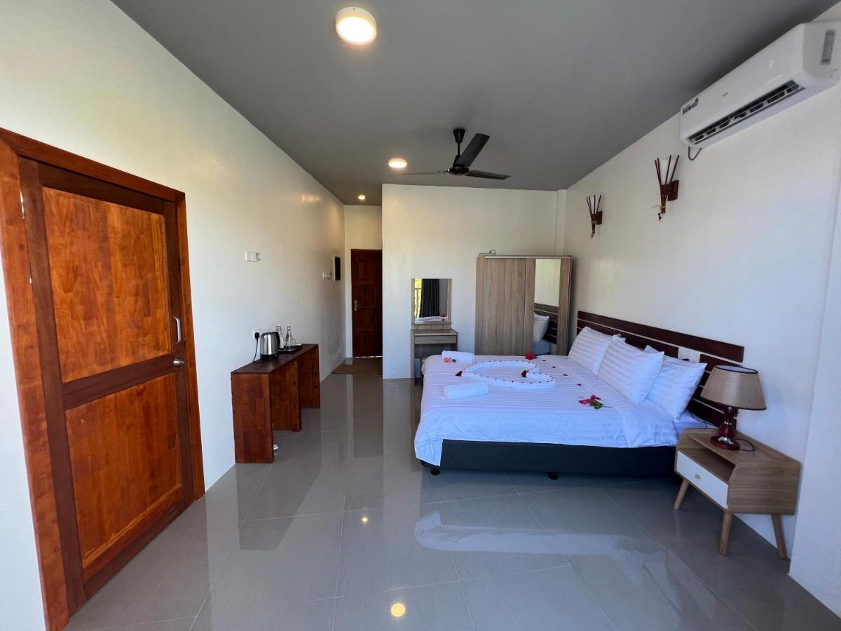Finolhu Dhigurah Hotel Dhigurah  Exterior photo