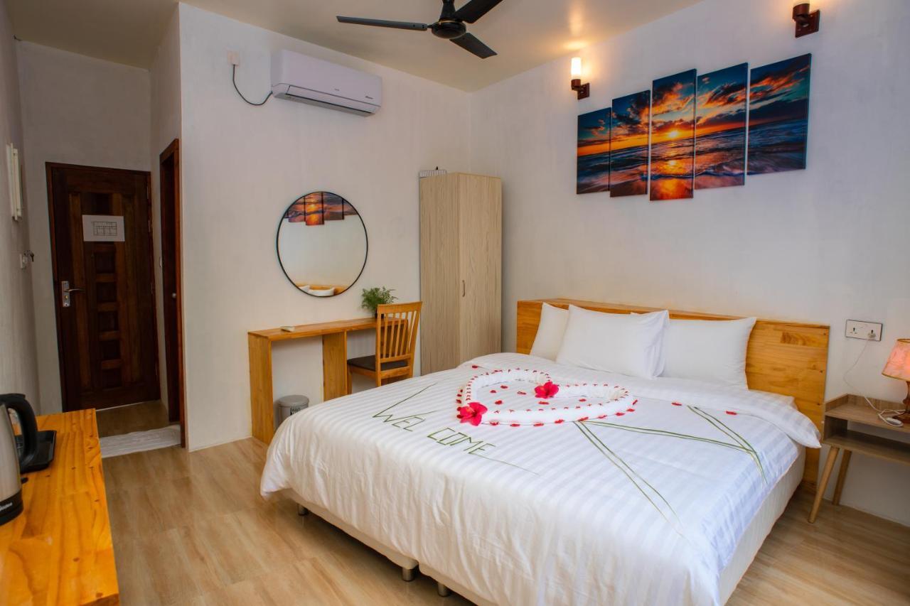 Finolhu Dhigurah Hotel Dhigurah  Exterior photo